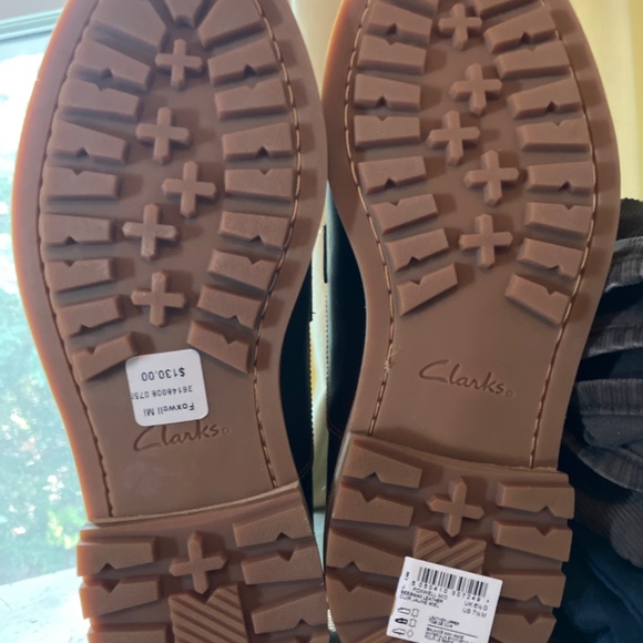 Clarks boots - Picture 3 of 3